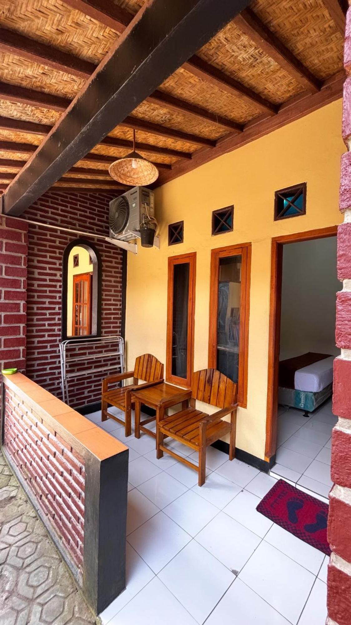 Rinjani Homestay Pangandaran Esterno foto