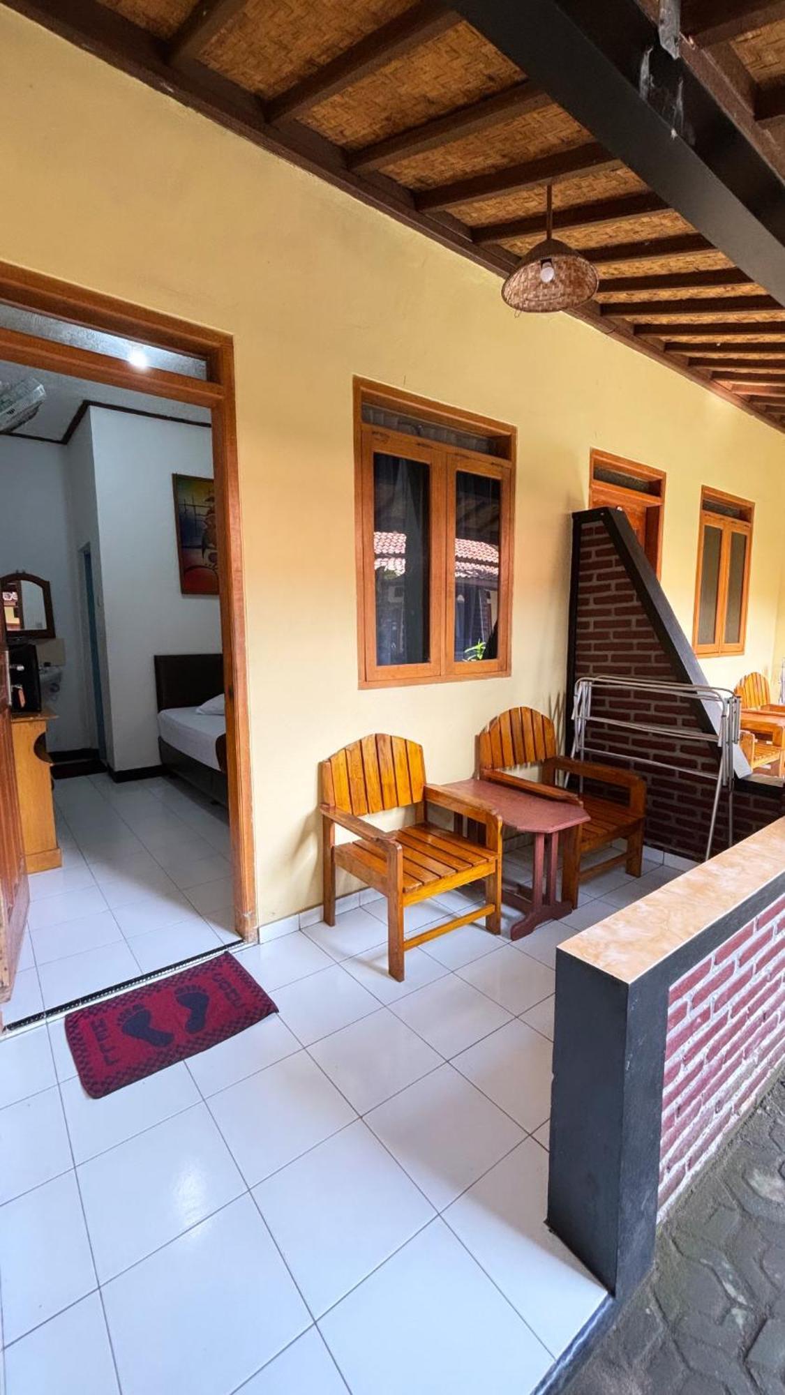 Rinjani Homestay Pangandaran Esterno foto